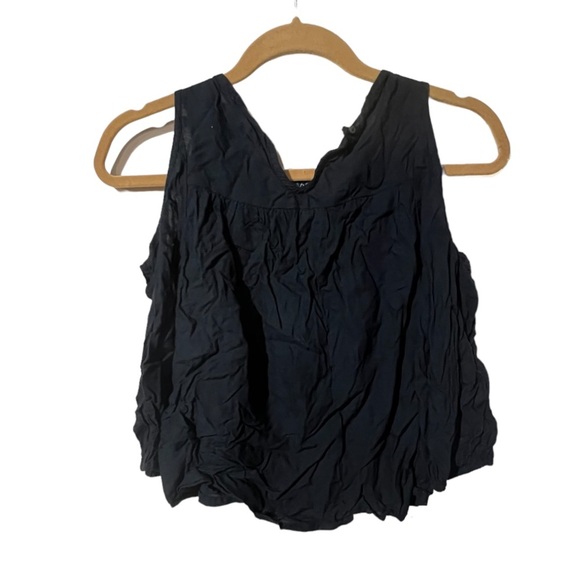 ABERCROMBIE KIDS COLD SHOULDER EMBROIDERED FLORAL TOP SIZE MEDIUM / 12 - Picture 2 of 6